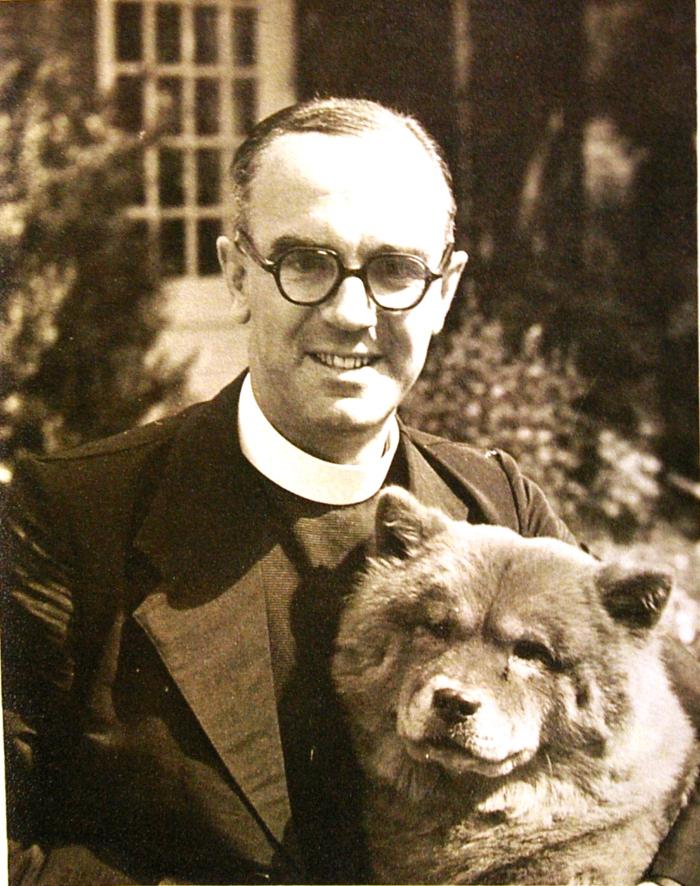 Photo of Rev Andrews