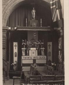 St. Jude-on-the-Hill interior - altar of St. George of England