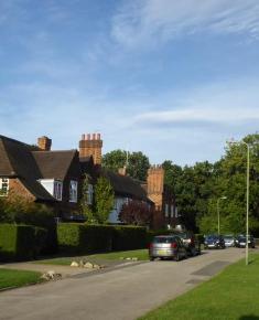 Entrance to Bigwood from Temple Fortune Hill 2