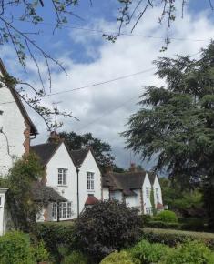 Houses central block Denman Drive