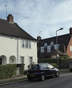 Change in house style top of Asmuns Hill with Willifield Way Brick houses