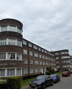 Belvedere Court designed by Ernst Freud