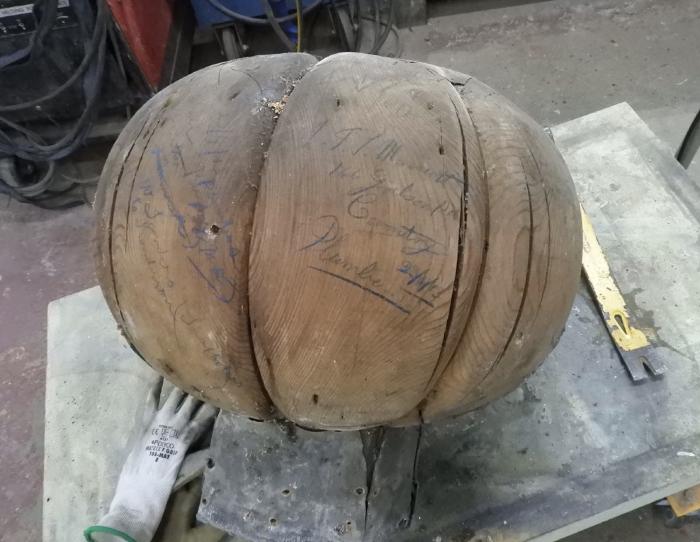 Ball of the weathervane